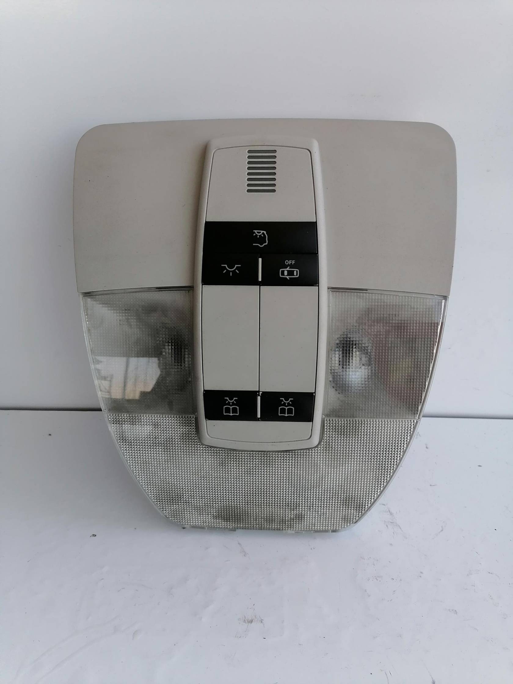 Luce cortesia ant. tetto